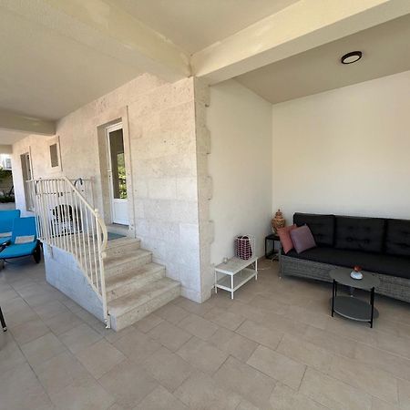 Villa More Pucisca Ngoại thất bức ảnh